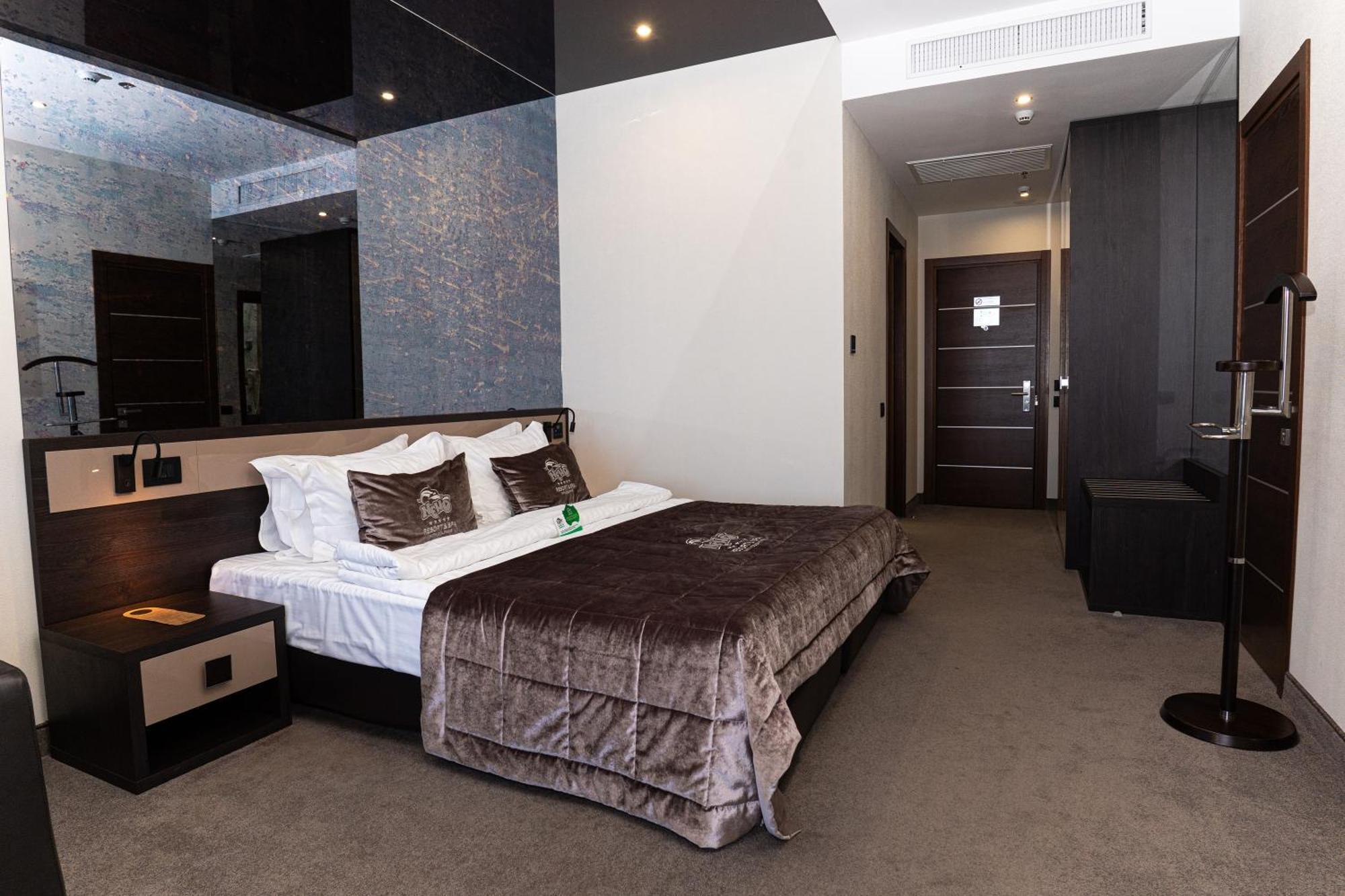 NEMO Hotel Resort&Spa Odessa Exterior foto A room at the hotel