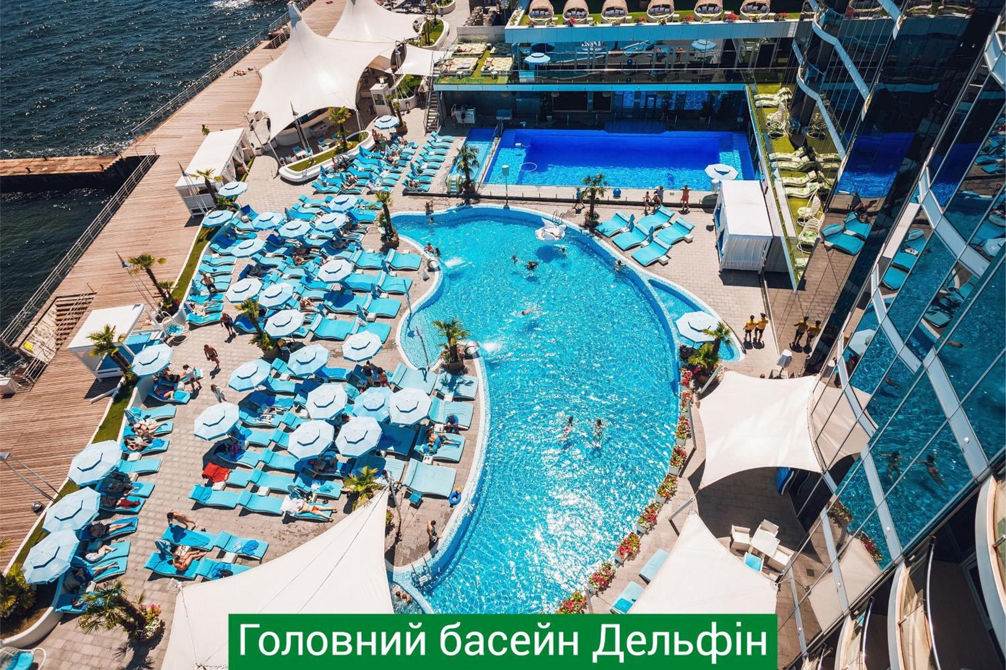 NEMO Hotel Resort&Spa Odessa Exterior foto The main swimming pool of the complex