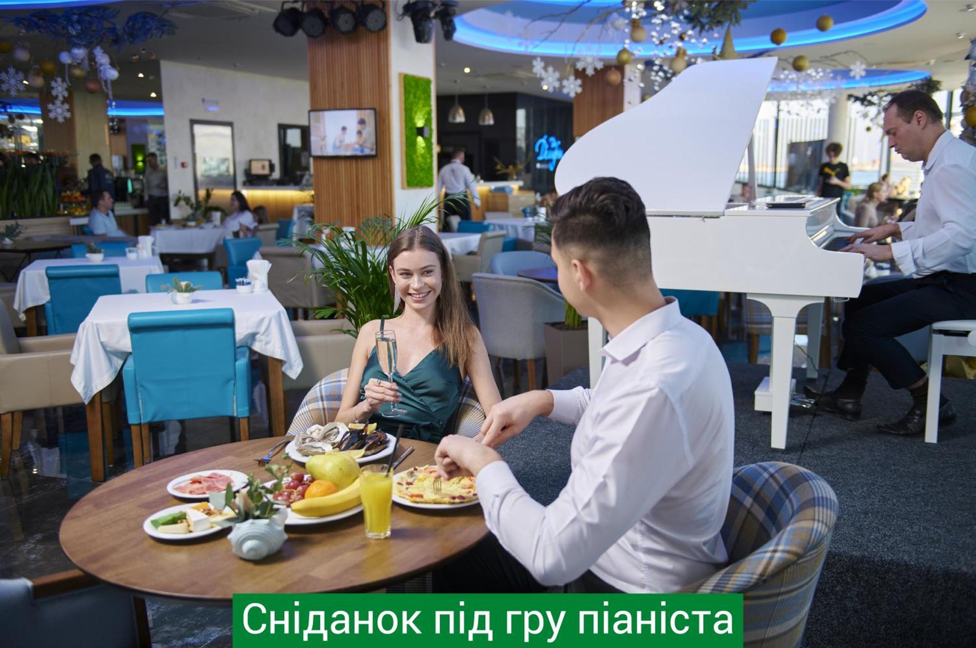 NEMO Hotel Resort&Spa Odessa Exterior foto Restaurant in the airport